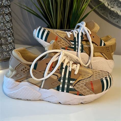 pink burberry huaraches